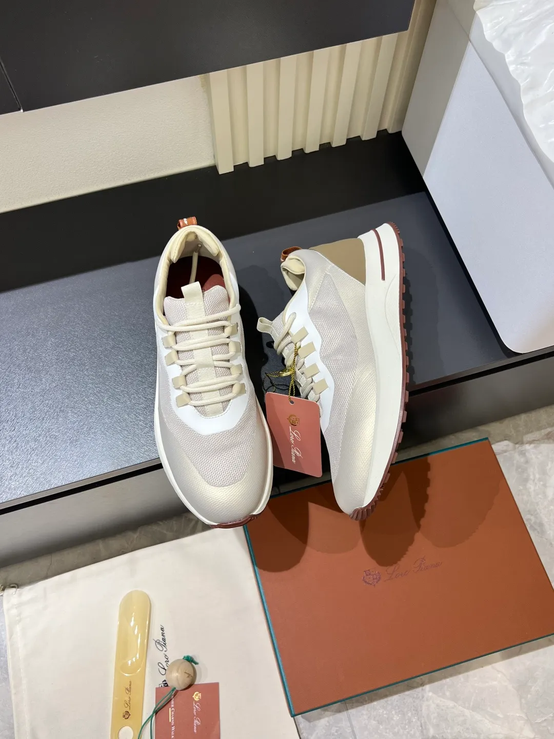 Men's men's shoes 💰p480 Loro men's shoes 💰piana niche classic jogging shoes, men's lace-up casual shoes and sneakers, high-quality lightweight and comfortable fabrics, suitable for outdoor leisure, the color scheme is young and energetic, and it looks great with sportswear or casual suits! Size: 38-44 (45 customized)